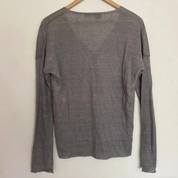 360 Sweater 100% Italian linen long sleeve lightweight knit with v neck - Picture 2 of 4
